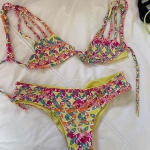 Colorful, fun San Lorenzo bikini set!!!